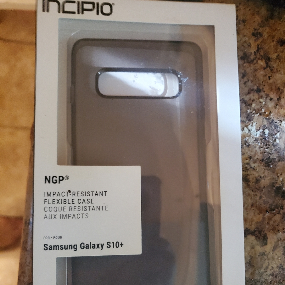 Incipio black phone cover- Samsung S10+. NIB.